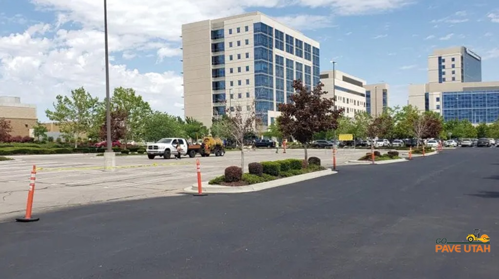 Asphalt Parking Lot Maintenance for Murray, Utah