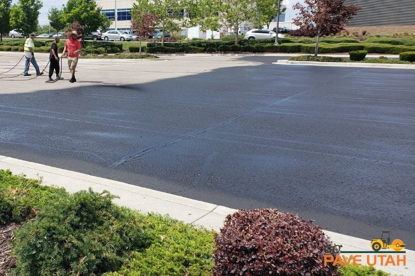 Fall Asphalt Sealcoating in Utah: Why the Application Window Matters